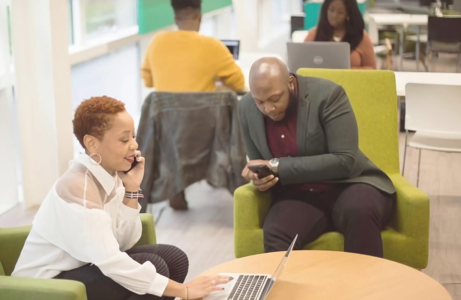 Detaillierte Finanzanalyse mit Diagrammen